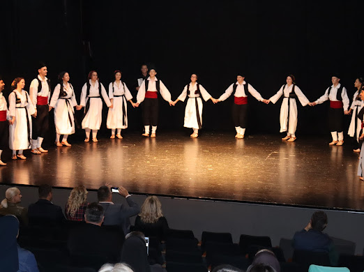 IMG-45af019d85423f8b0d2b9b0f45f3927e-V.jpg