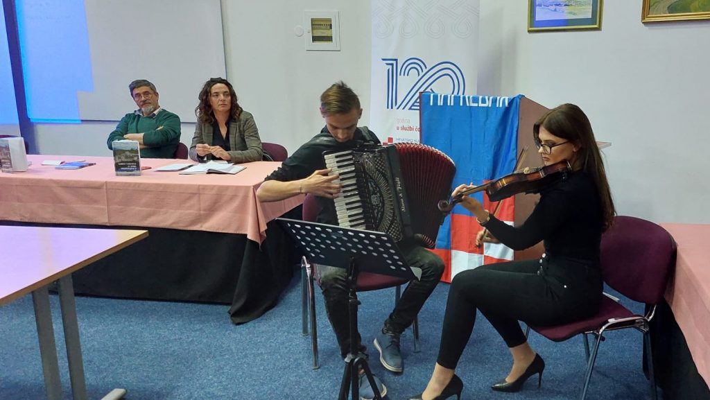 Viteški Napredak na književno-   glazbenom programu u Livnu