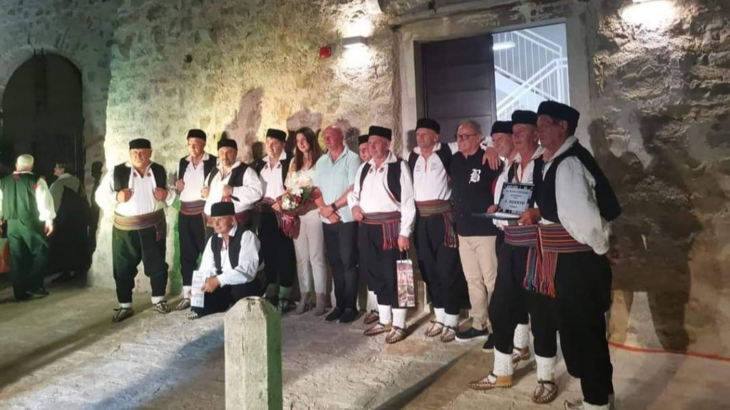 Naša Pjevačka skupina ,,Krčevljani” osvojila prvo mjesto na etno festivalu u Benkovcu