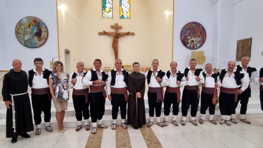 Viteški Napredak svojim ,,Krčevljanima” čestitao rođendan