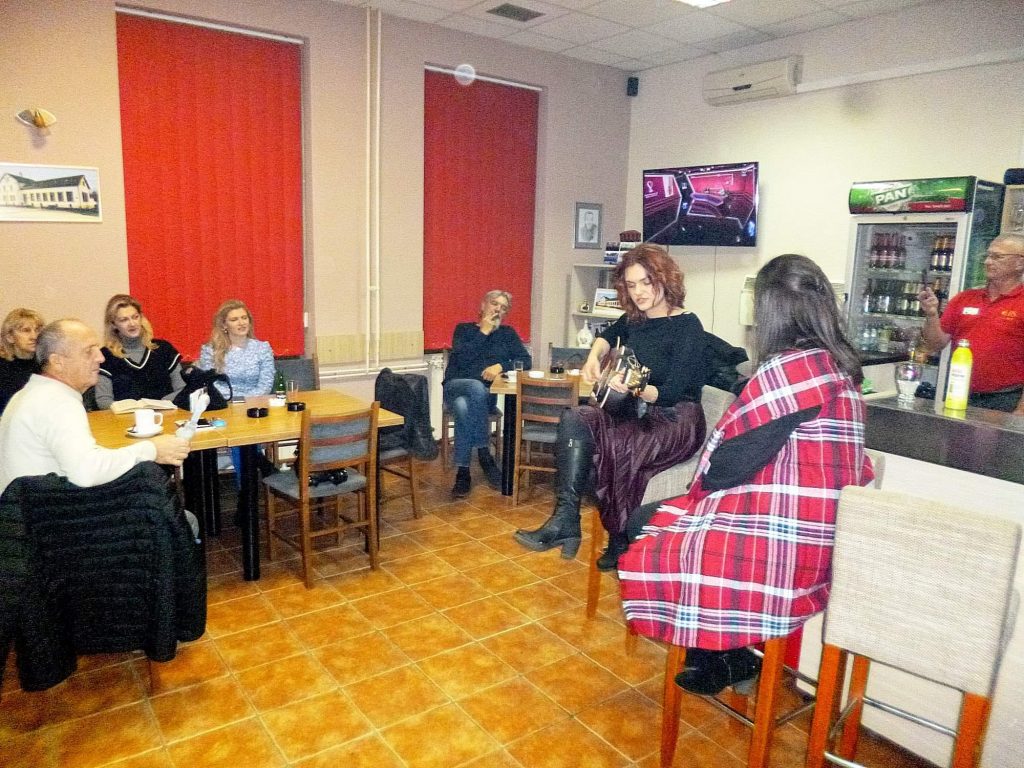Pjesnici u Vitezu poručili: STOP nasilju nad ženama