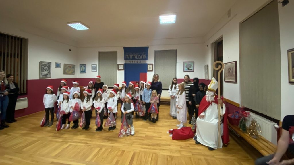 Proslavljen Sveti Nikola u viteškom Napretku, najmlađi dobili poklone