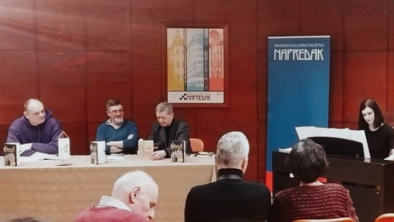 Poetska panorama pod nazivom ,,Treperava svjetlost -120 Napretkovih pjesnika”, priređivača Ante Zirduma, predstavljena je, poslije Viteza, Sarajeva, Tuzle i Mostara u Banja Luci i Zagrebu