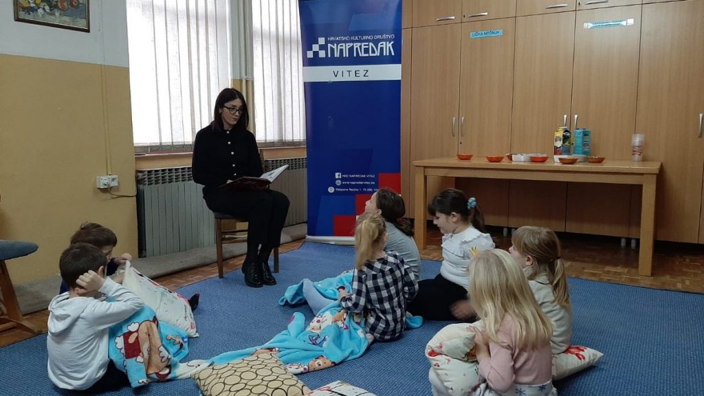 Četvrtom ovogodišnjom pričaonicom ,,Pričaj mi priču” u Napretku završena atraktivna i zanimljiva radionica za najmlađe
