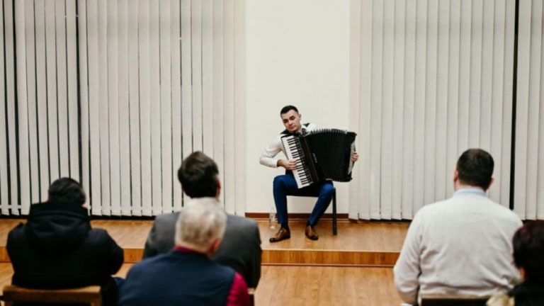 Koncert Marka Plavčića oduševio tuzlansku publiku