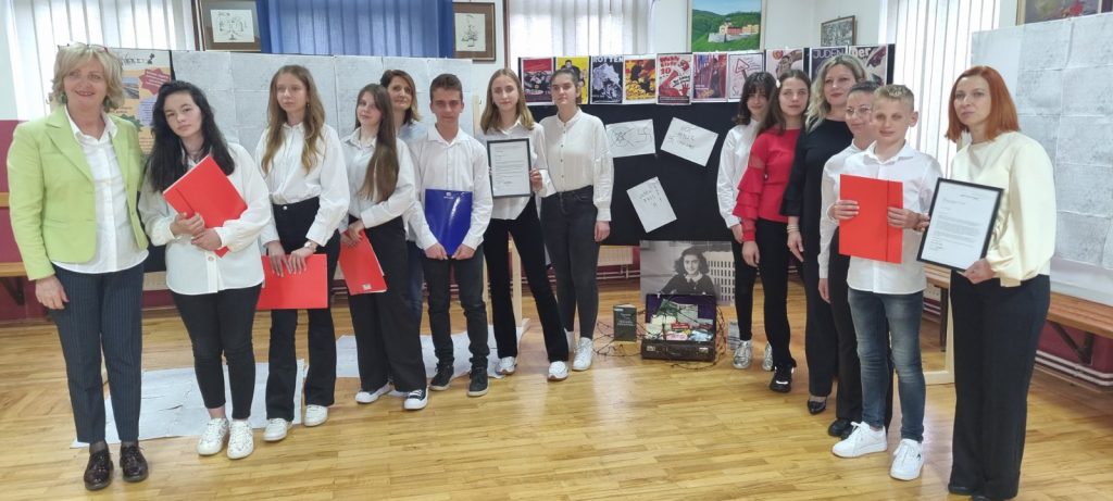 U Napretku održana izložba pod nazivom “Anne Frank i vrijeme u kojem je živjela”
