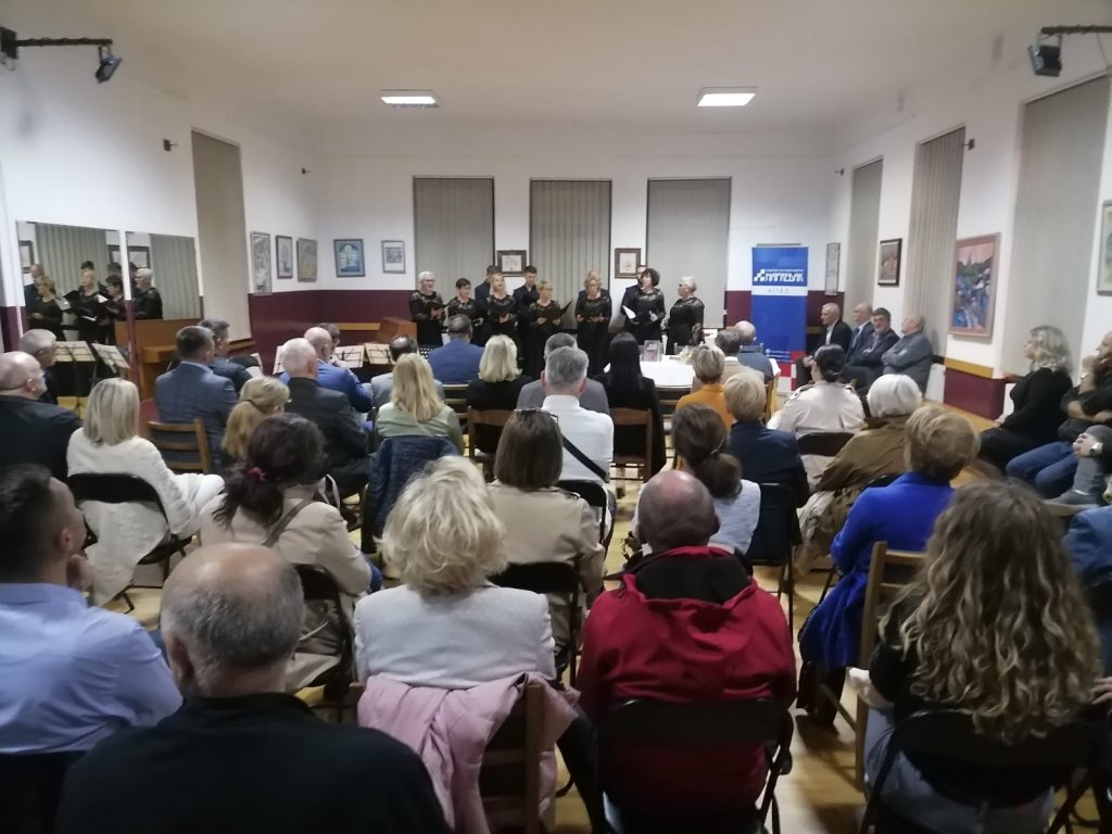 Sinoć u Vitezu pred brojnim gostima promovirana knjiga Rak duše