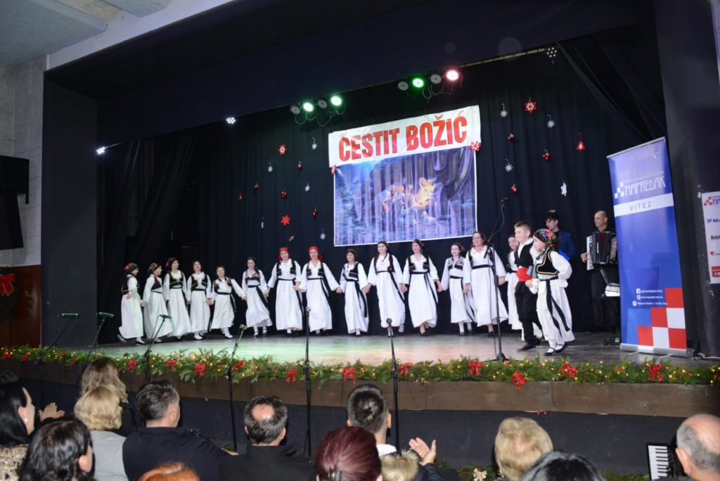 IMG-551fa6eb420f3c28b5698131d0e8582b-V-1024x684.jpg
