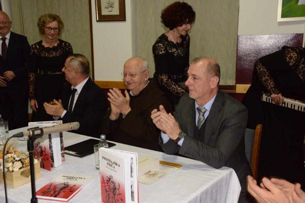 IMG-c33adb23f1df778d9b17da3d446ed11c-V-1024x684.jpg