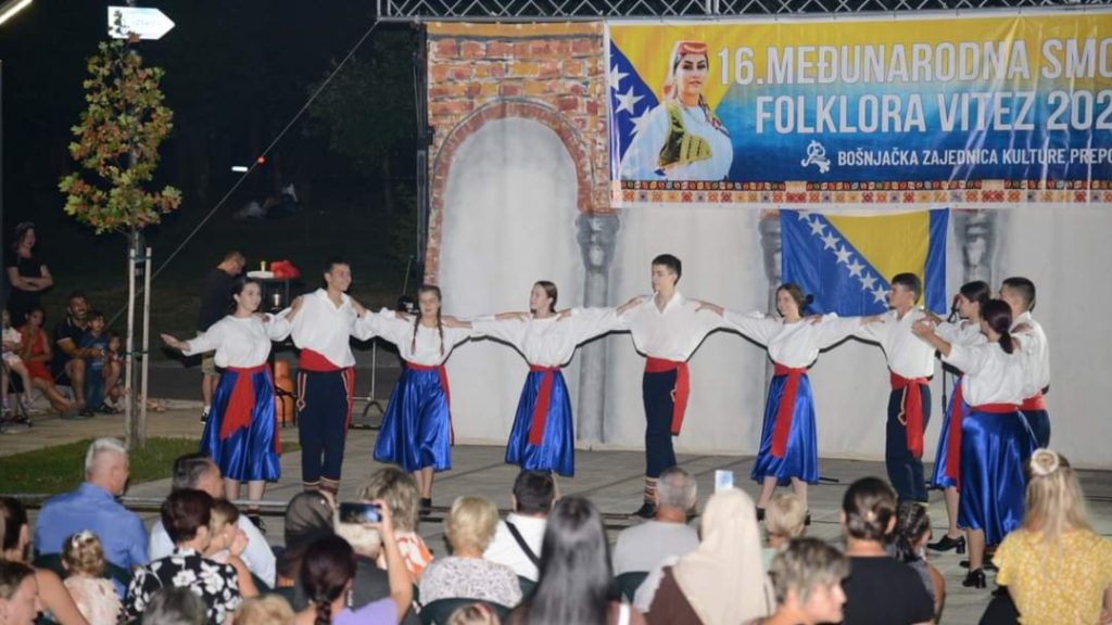 Članovi HKD Napredak Vitez sudjelovali na 16. međunarodnoj smotri folklora u svojoj općini