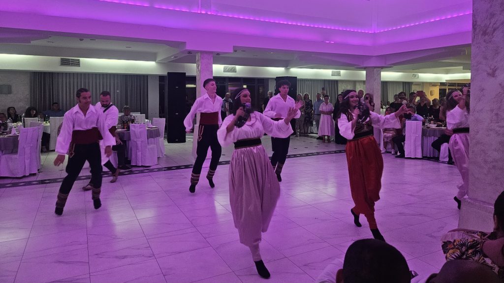 Viteški folkloraši proteklog vikenda prijateljima mladencima  priredili lijepo iznenađenje
