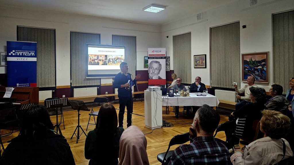 Predstavljanjem zbornika “U carstvu priče” u Vitezu započeli dani posvećeni književniku Caru