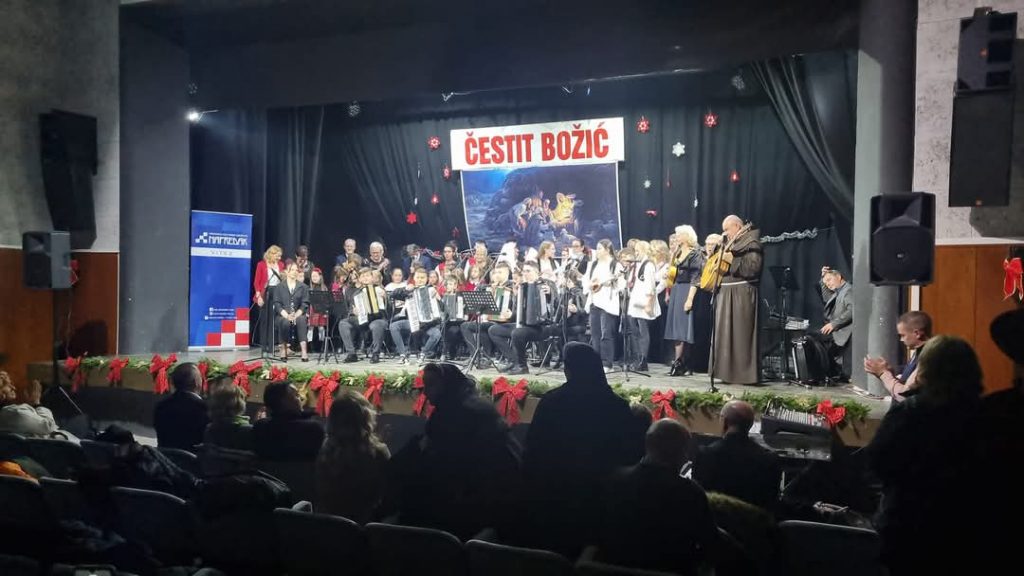 Napretkov tradicionalni Božićni koncert održan u Vitezu,  veličanstvena atmosfera očarala brojne posjetitelje