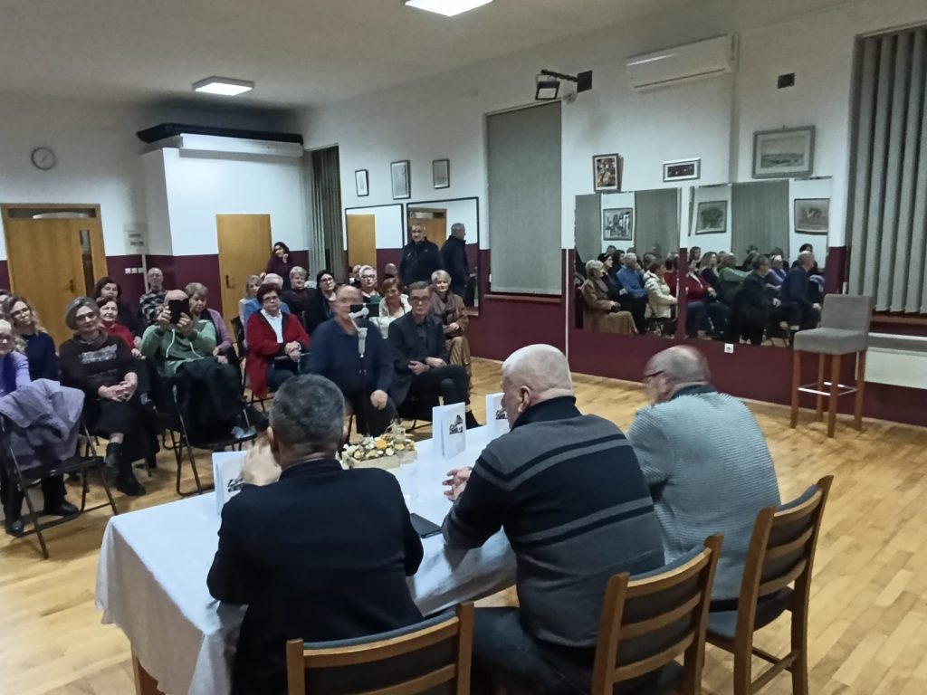 U NAPRETKOVOM DOMU PROMOVIRANA NOVA KNJIGA NIKOLE ŠIMIĆČA TONINA „PRIČE IZ BUSOVAČE“