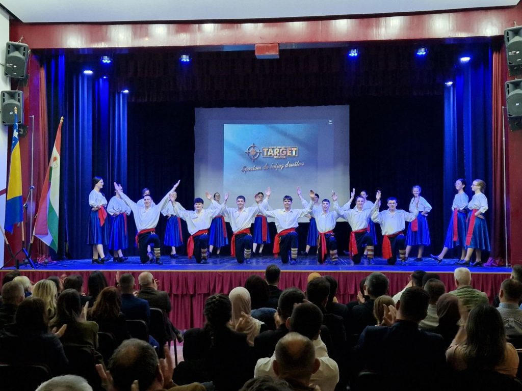 Nastup folklornog A sastva HKD Napredak Vitez u Travniku